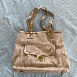 Coach Shoulder bag